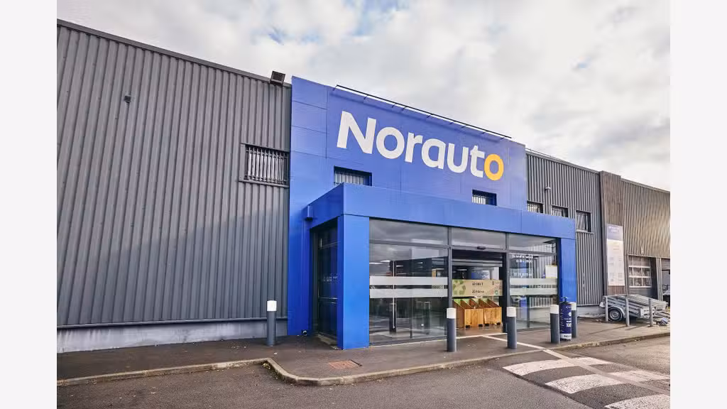 Création centre auto Norauto au sud de Caen