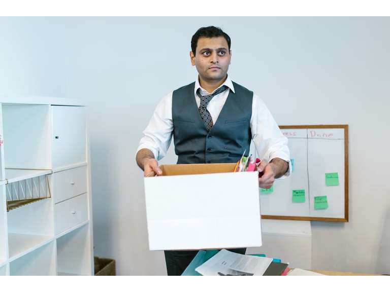 Entreprendre dans les services à la personne en toute sécurité grâce au dispositif Démission-Reconversion