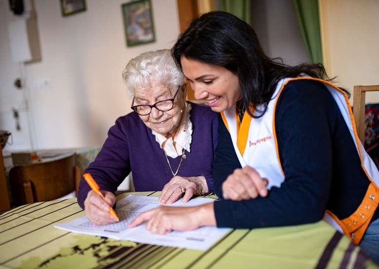 Et si vous rejoigniez la franchise experte de l'aide à domicile ?