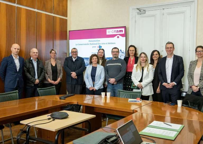 CARREFOUR PROXIMITÉ - Former les leaders de demain dans la franchise : Carrefour et le CNAM unissent leurs forces !