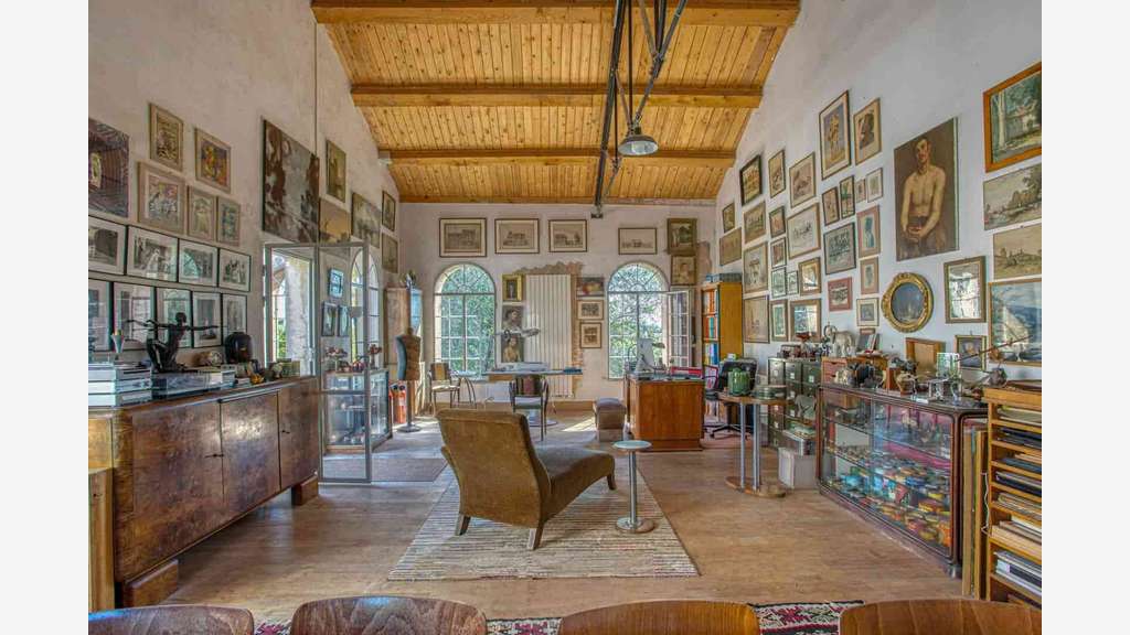 A vendre ancienne manufacture dans le Vaucluse