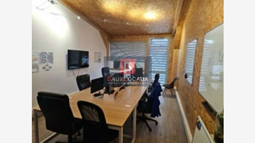 Vente local activités bureaux de 266m² à Avignon