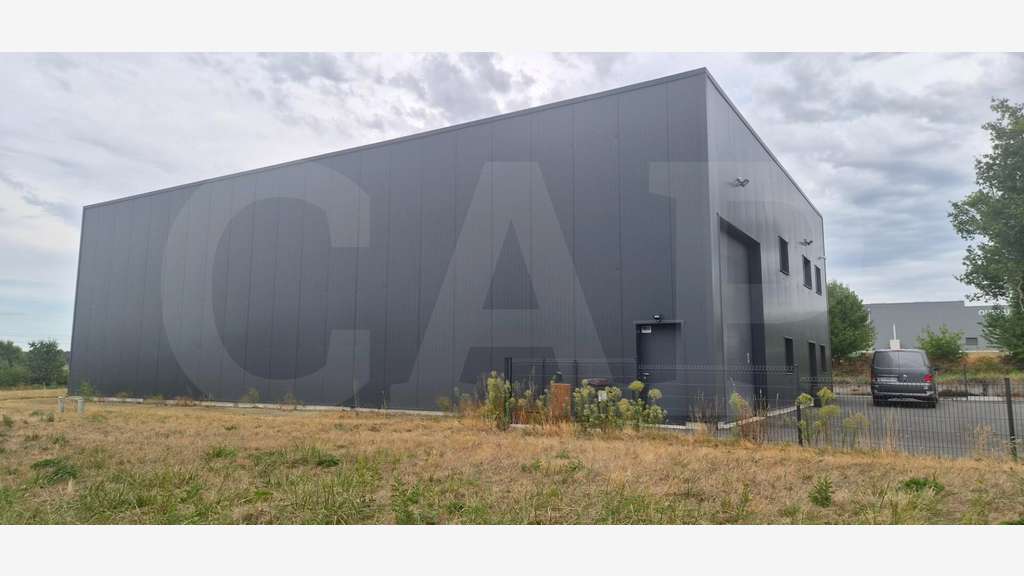 A vendre bâtiment 530m² sur foncier 2000m² à Vitré