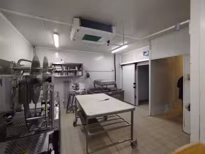 À vendre bâtiment agroalimentaire 850m² sur Foix 