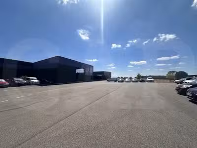 Bâtiment d’activités indépendant 6200m² Rennes Sud