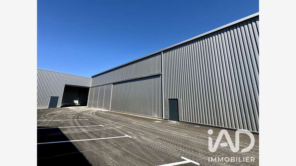 Vente bâtiment industriel 500m² à Orange RN7 