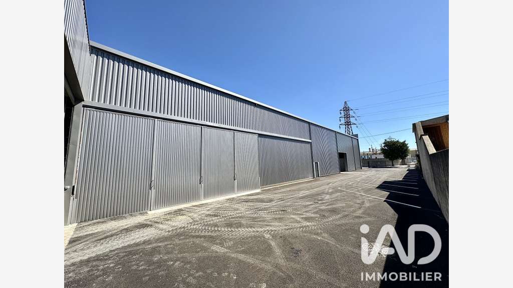 Vente bâtiment industriel 500m² à Orange RN7 