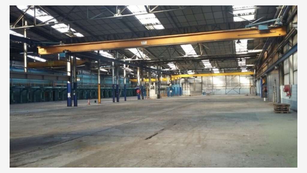 Vente local d'activité 9600m² à Pinon RN2 A26 RN31