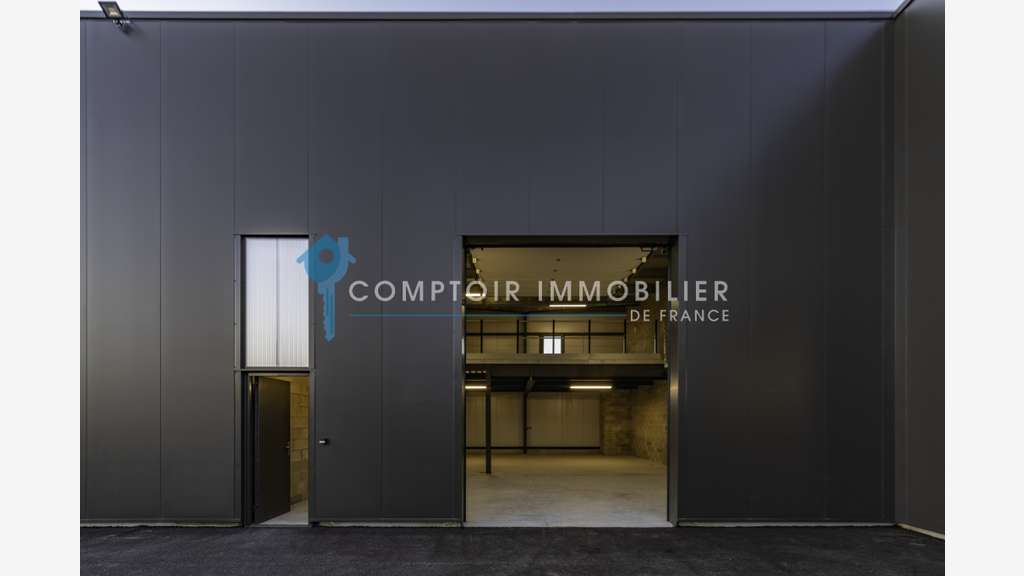 Bâtiment industriel 191m² proche Toulouse à Deyme