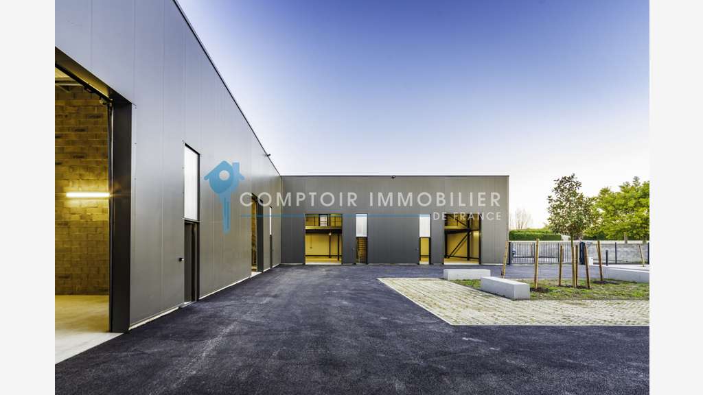 Bâtiment industriel 191m² proche Toulouse à Deyme