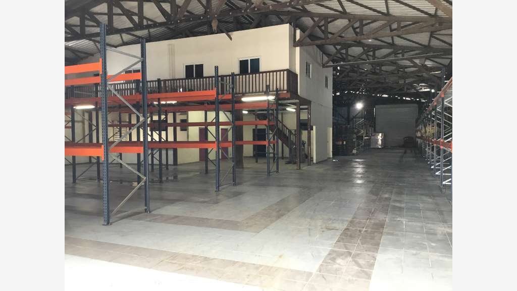 AV local d'activité 1000m² Montsinéry-Tonnegrande