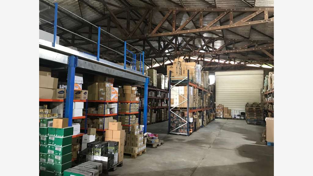 AV local d'activité 1000m² Montsinéry-Tonnegrande