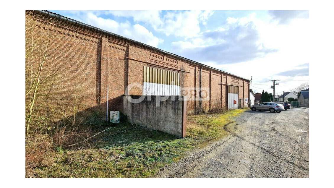 Vente local d'activité 820m² à Sequehart