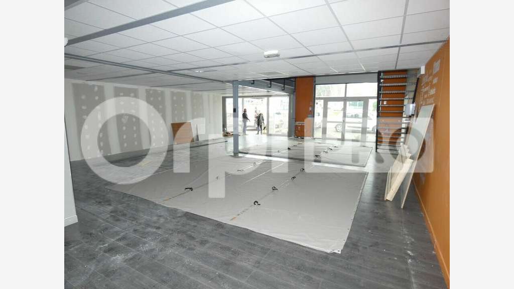 Vente bâtiment commercial de 550m² à Manosque