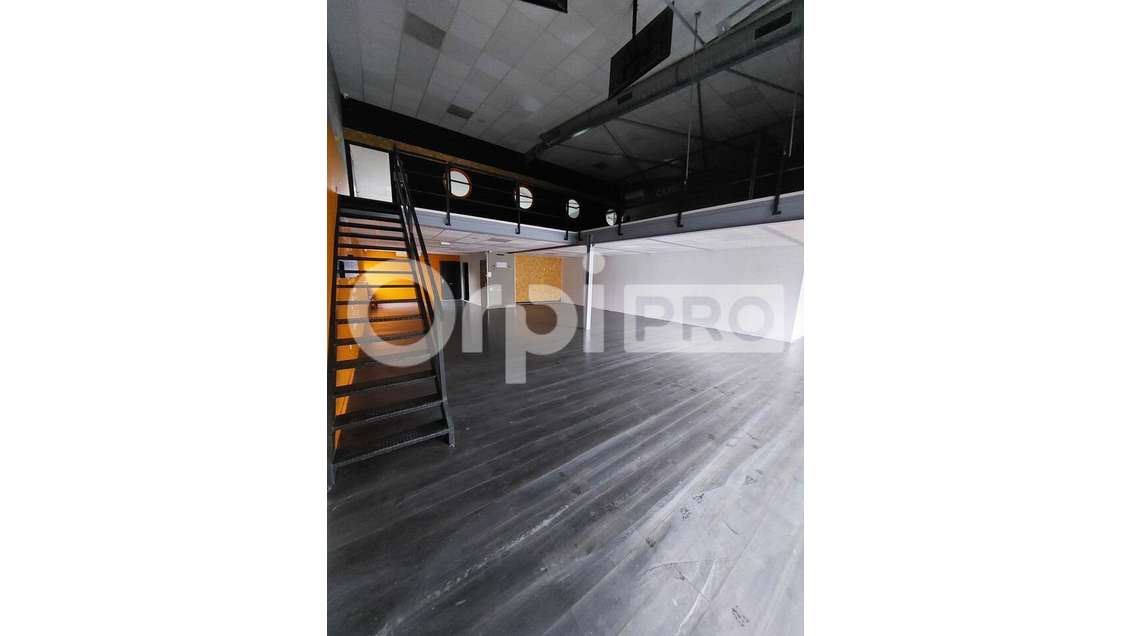 Vente bâtiment commercial de 550m² à Manosque