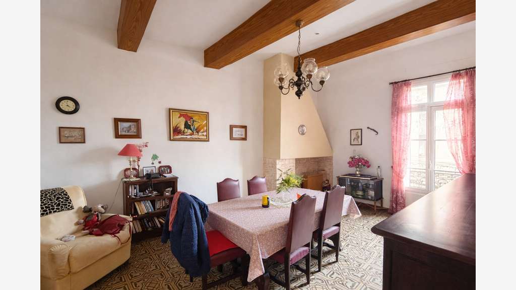 BÉZIERS - IMMEUBLE À RÉNOVER