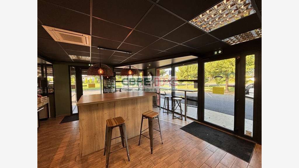 AV murs boulangerie sur axe passant à Mourenx