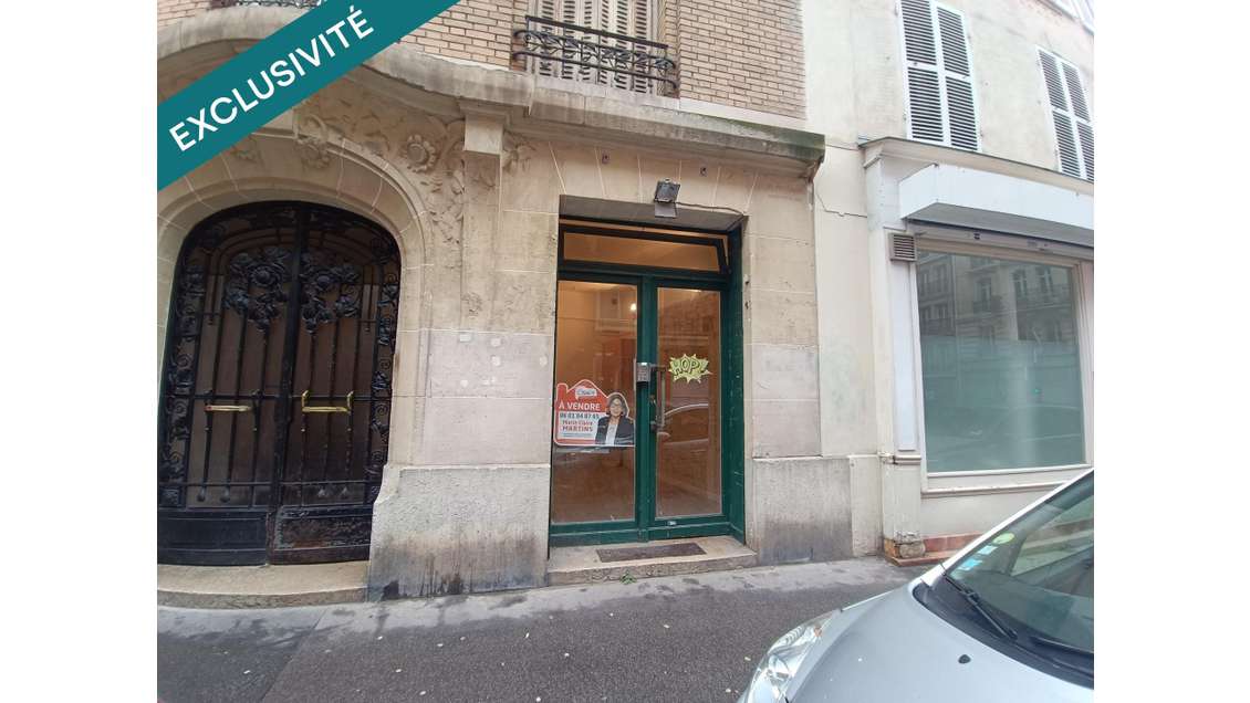 AV boutique avec vitrine Rue du Val de Grâce 75005