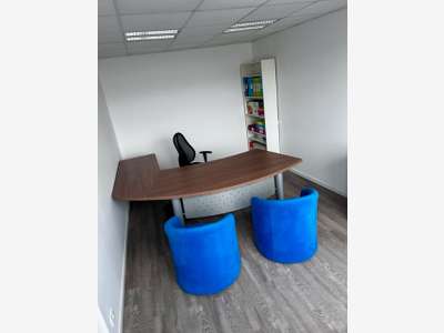 Vente bureaux et entrepôt 185m² à Brest Guipavas