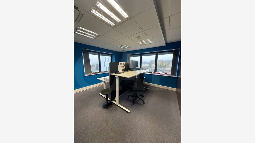 Vente bureau aménagé 210m² à Plérin RN12