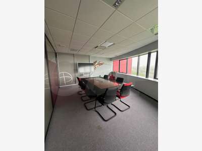 Vente bureau aménagé 210m² à Plérin RN12