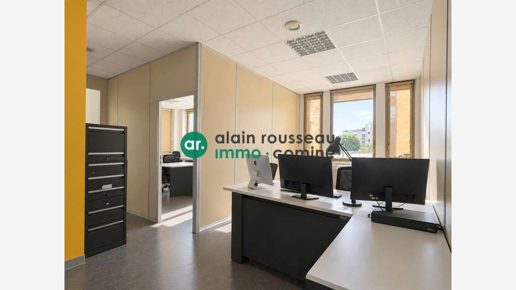 A vendre bureaux de 197m² place lafayette à Angers