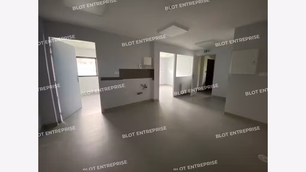 A vendre locaux professionnels 210m² Le Faou