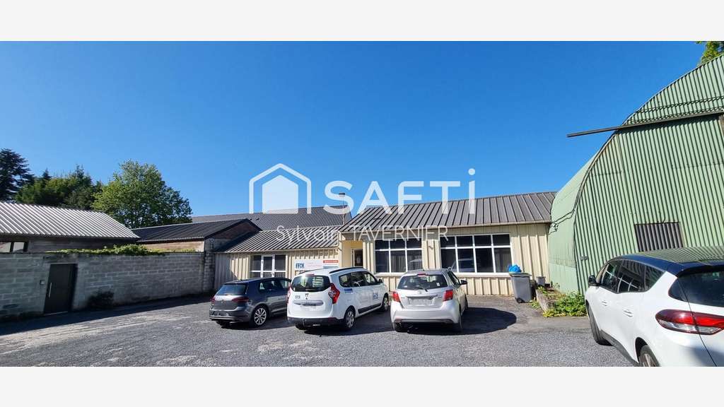 Bureau de 174 m² + entrepôt de 241 m²