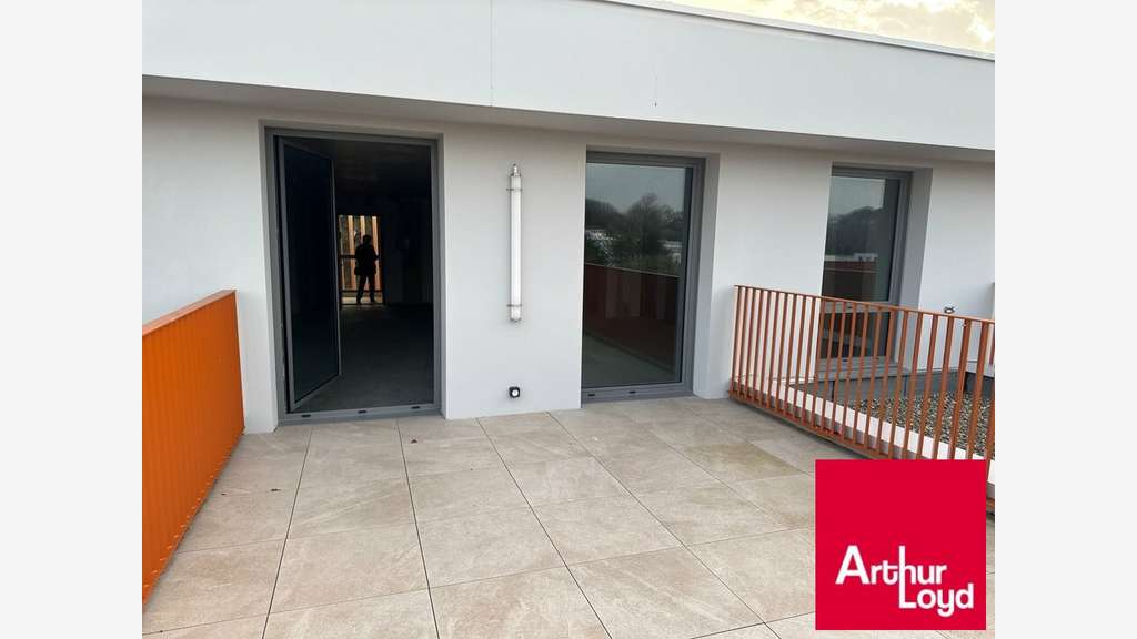 Bureaux neufs 70.32m² R+2 à saisir à Biarritz