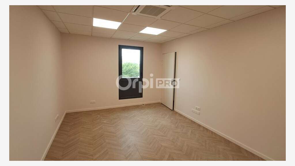 A vendre bureau dans centre médical, Est de Pau