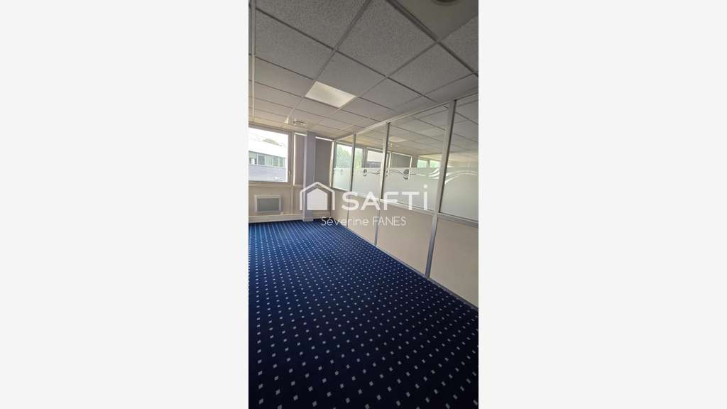 BUREAUX 850 M2 BOIS GUILLAUME
