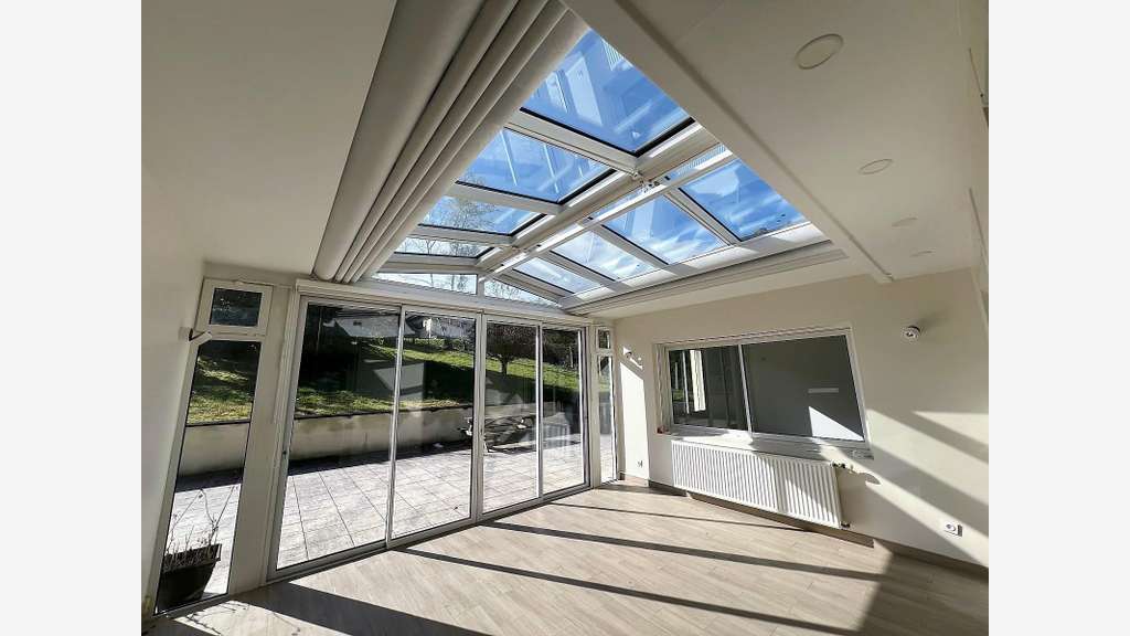 Vente bureaux de 198m² de plain pied à Bouafle