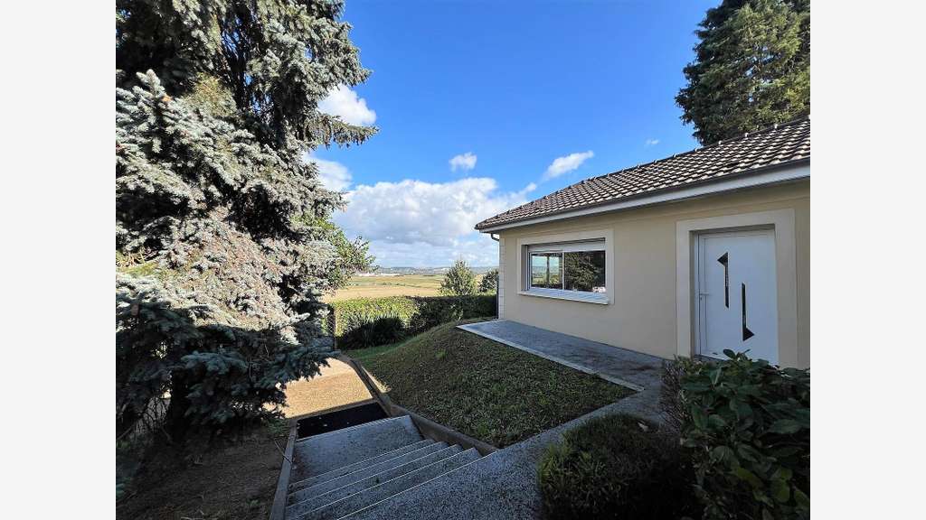Vente bureaux de 198m² de plain pied à Bouafle