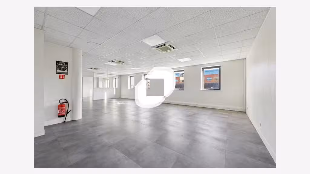 Vente Bureaux 95m² Bussy saint georges