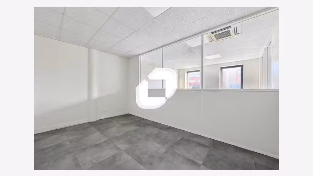 Vente Bureaux 95m² Bussy saint georges