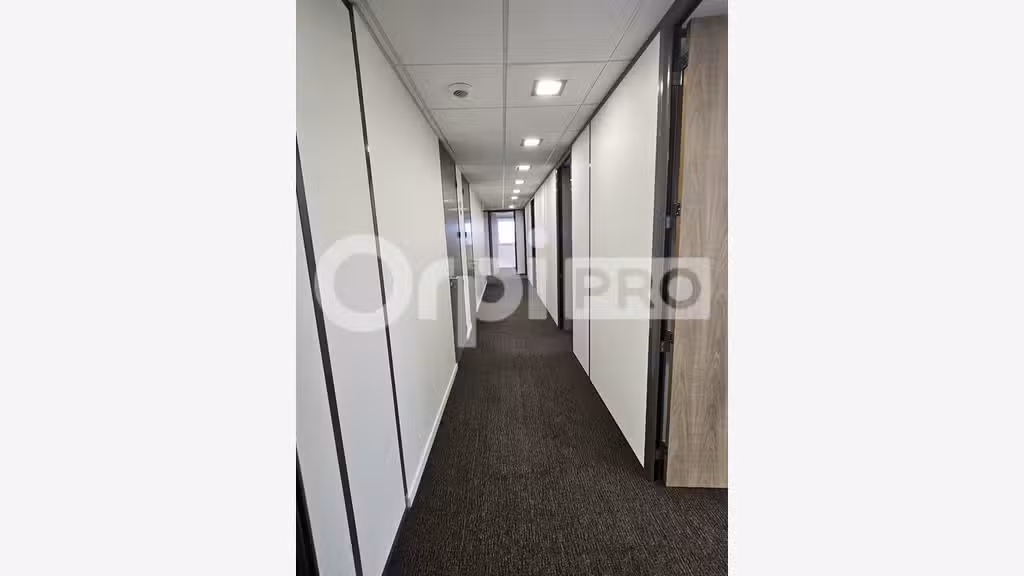 Bureaux 194m² à vendre à Champigny/Thillois 