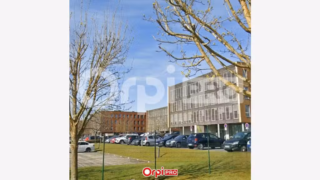 Bureaux 194m² à vendre à Champigny/Thillois 