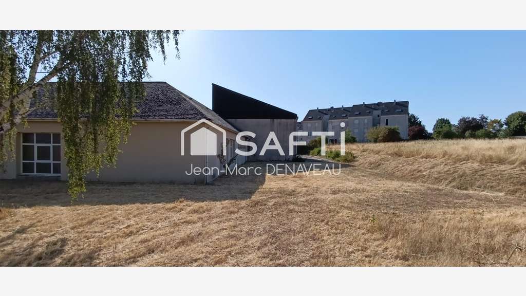 Vente ensemble immobilier de 1129m² à Chinon