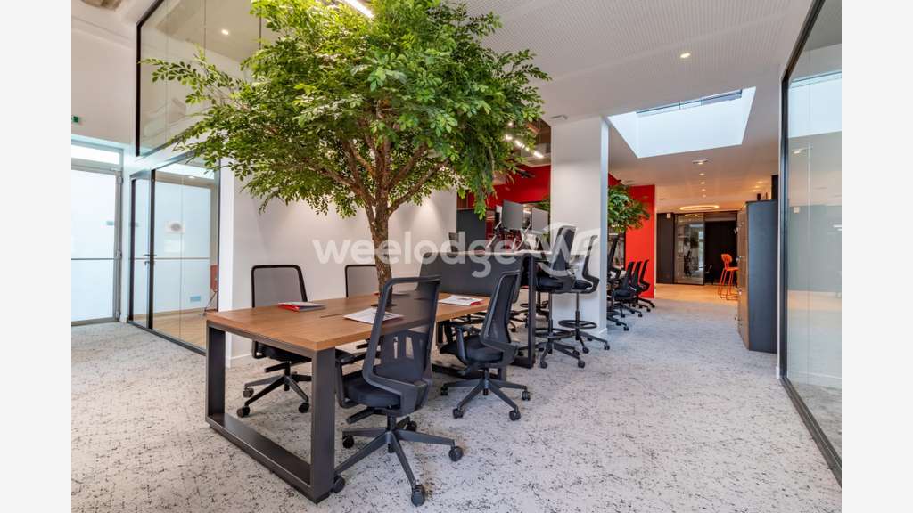 Vente magnifiques locaux 450m² aux portes de Cergy