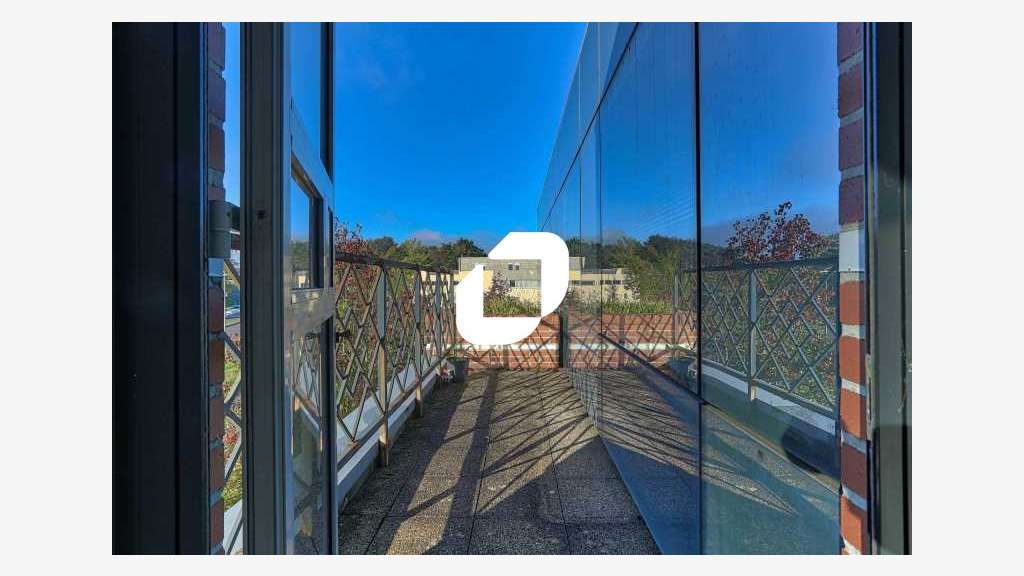 Vente Bureaux 74m² Evry courcouronnes