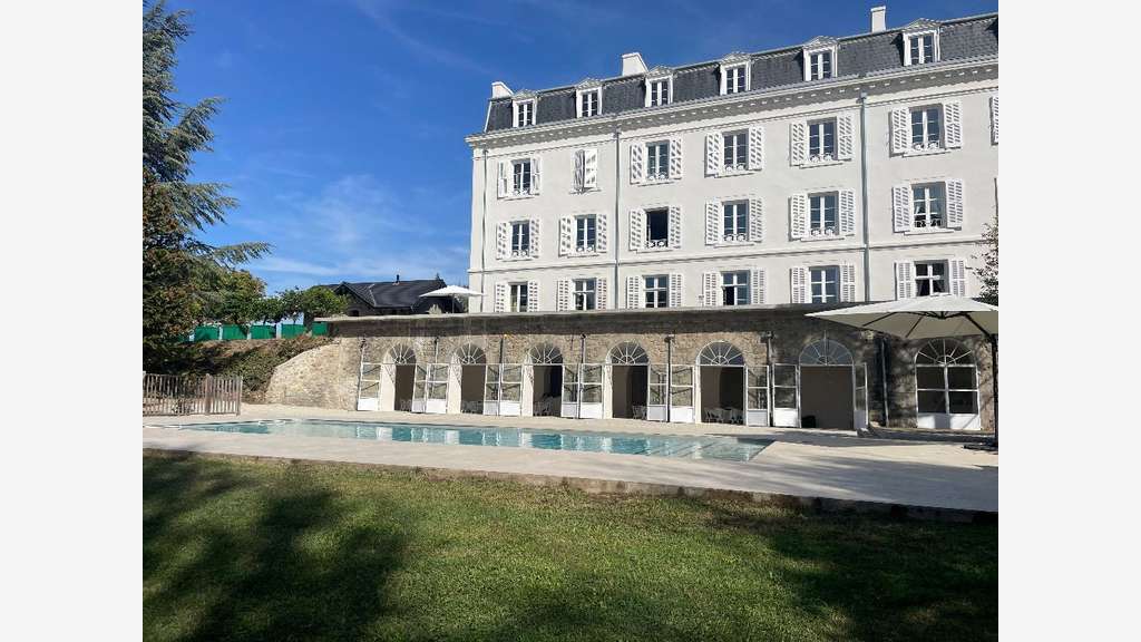 DAVEZIEUX 07 - CHATEAU A DIVISER EN APPARTEMENTS