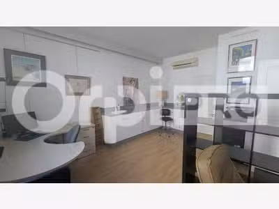 Bureau 32m² à vendre à Béziers Av Saint-Saëns