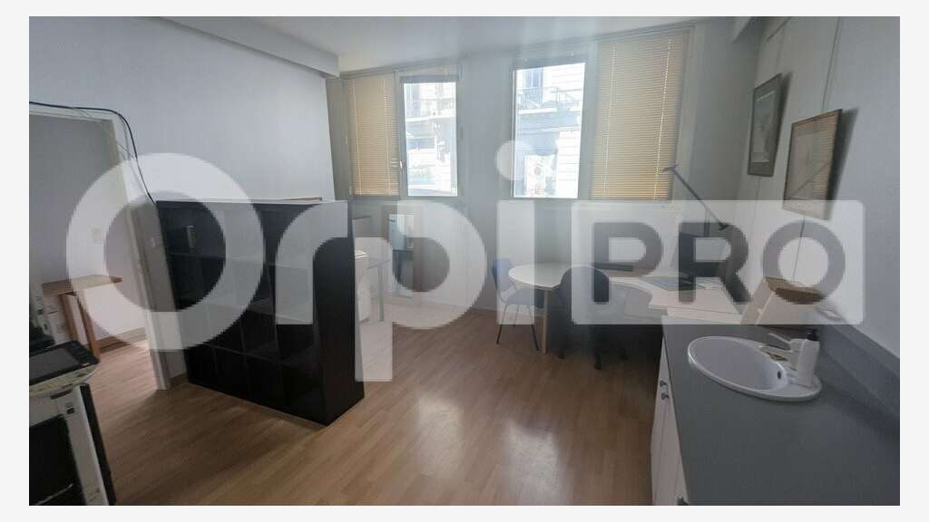 Bureau 32m² à vendre à Béziers Av Saint-Saëns