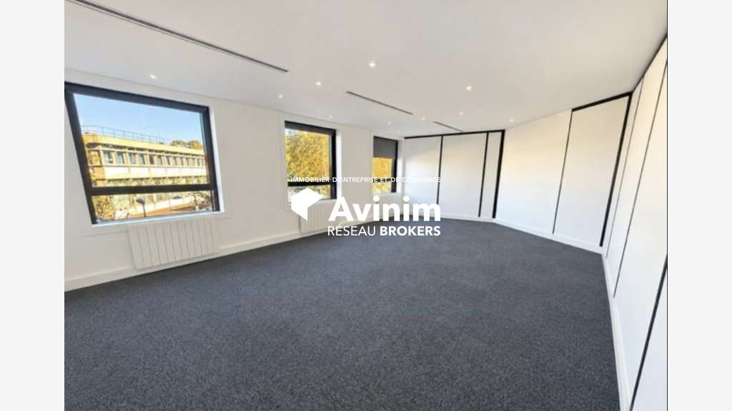 À VENDRE – BUREAUX 34,10 M² – FRANCONVILLE CENTR