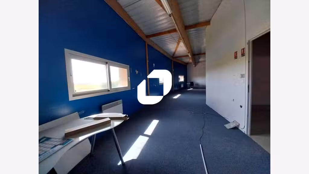 Vente Bureaux 180m² Gazeran