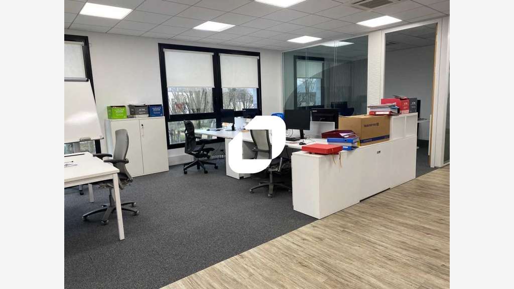 Vente Bureaux 240m² Gennevilliers