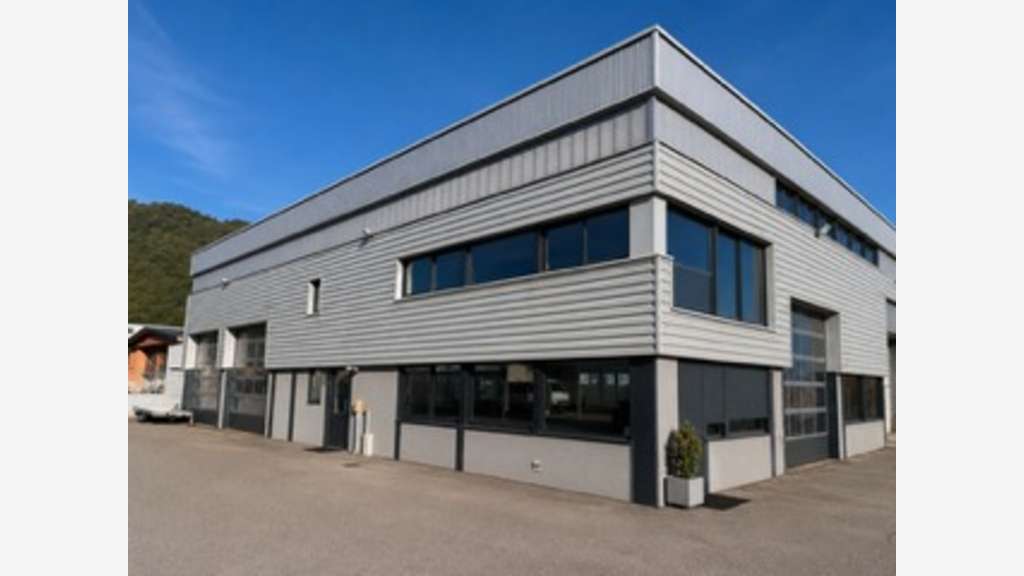 Atelier + bureau 540m² à vendre à La Ravoire