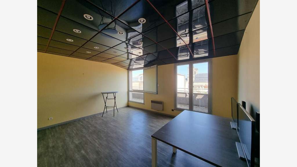 LA ROCHE-SUR-YON | BUREAUX À VENDRE