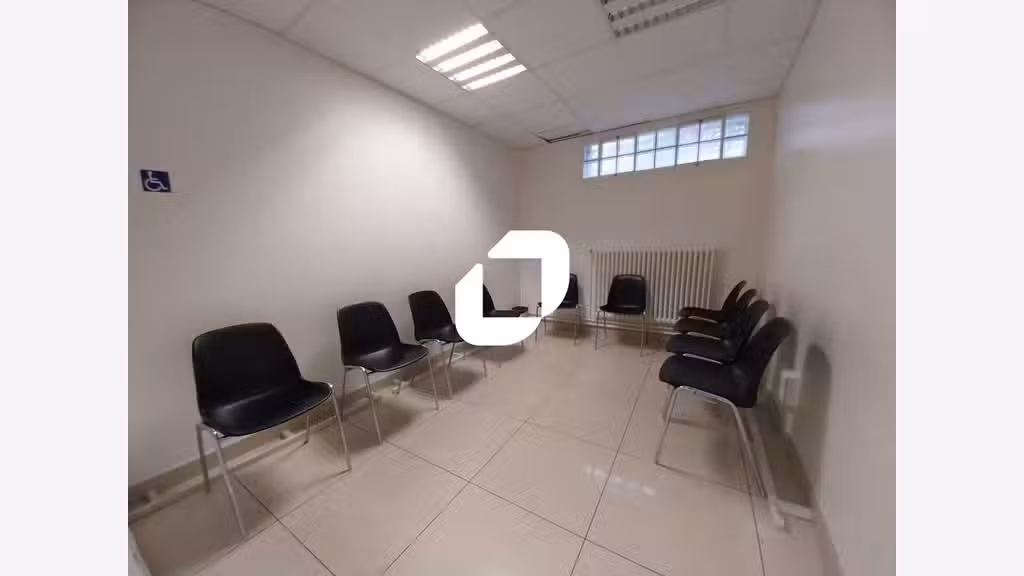 Vente Bureaux 700m² Les clayes sous bois