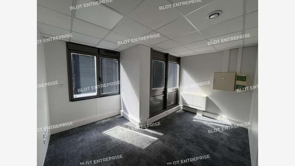 A vendre à louer bureaux 130m² à Nantes